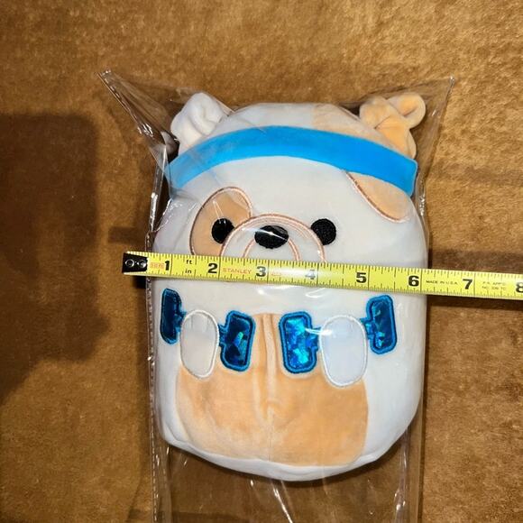 Squishmallows 8” “Brock the Bulldog” Fitness Wellness Squad - Picture 8 of 9